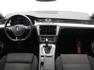 VOLKSWAGEN PASSAT B8 Comfortline Business