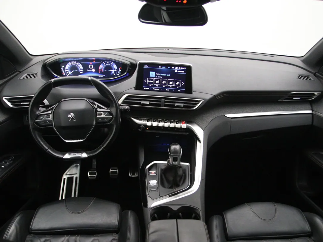 PEUGEOT 5008 GT-Line