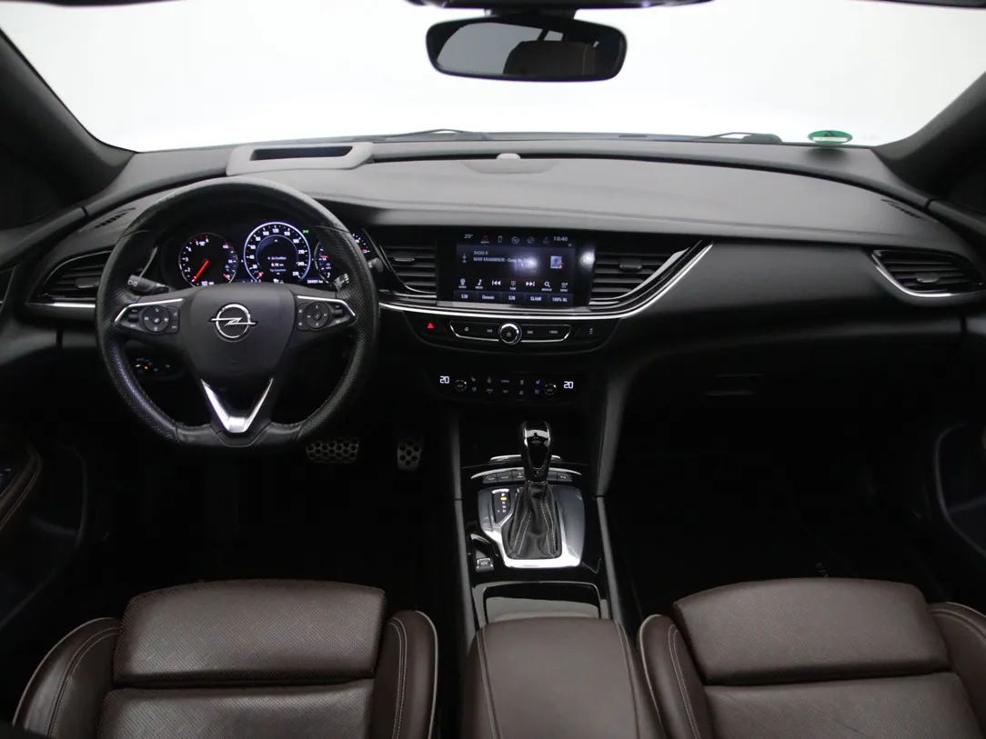 OPEL INSIGNIA Business Executive