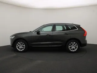 VOLVO XC60 Momentum