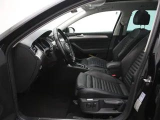 VOLKSWAGEN PASSAT B8 Highline