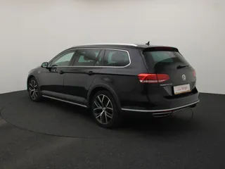 VOLKSWAGEN Passat Alltrack
