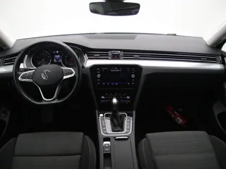 VOLKSWAGEN PASSAT B8 Business