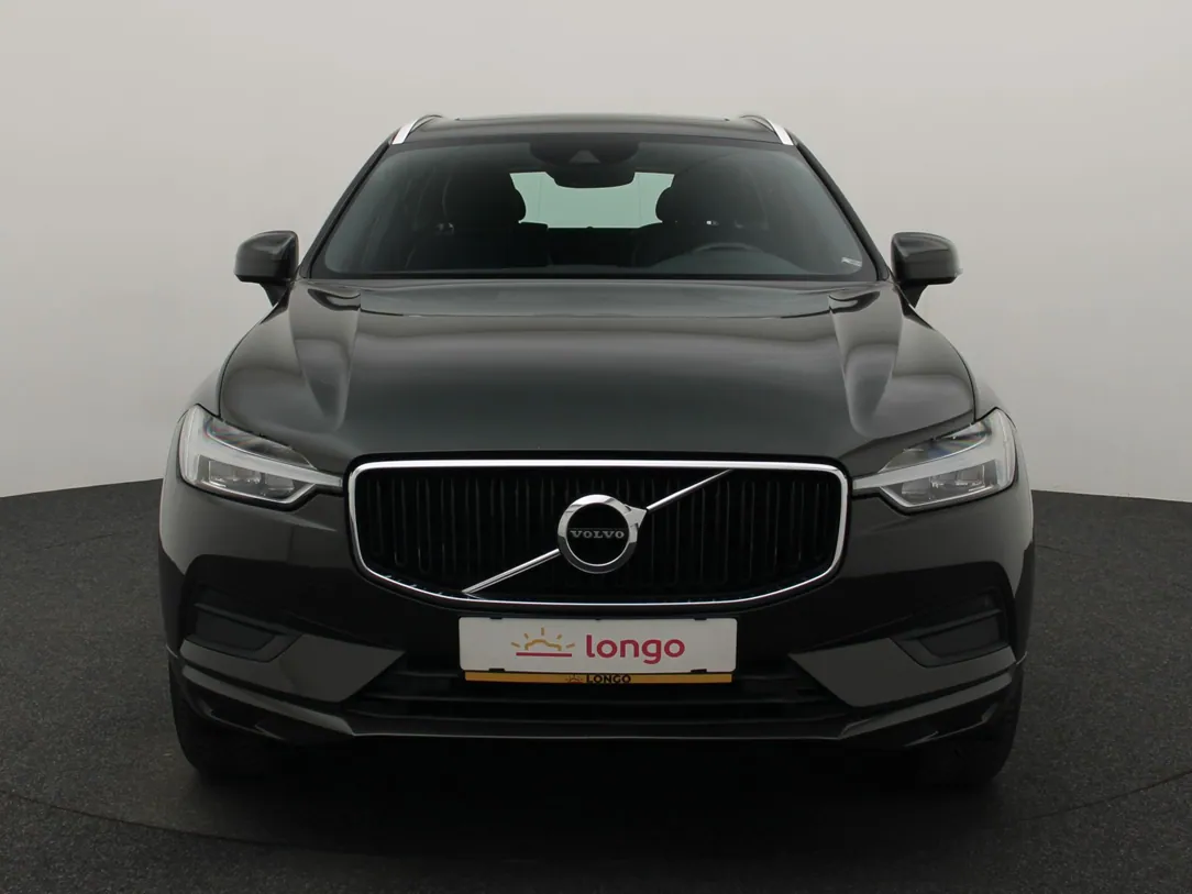 VOLVO XC60 Momentum