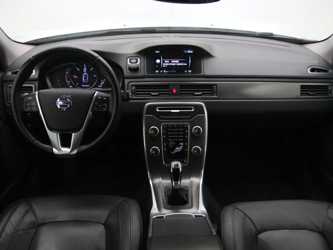 VOLVO V70 Polar