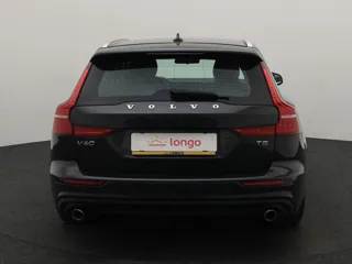 VOLVO V60 Momentum