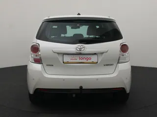 TOYOTA VERSO Dynamic Business