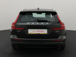 VOLVO V60 Momentum