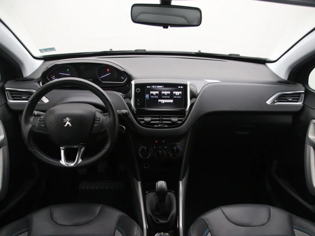 PEUGEOT 2008 Urban Cross