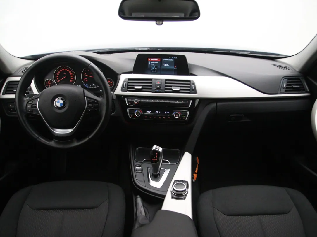 BMW 320 Executive
