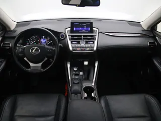 LEXUS NX300H Business Line