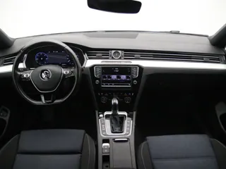 VOLKSWAGEN PASSAT B8 GTE