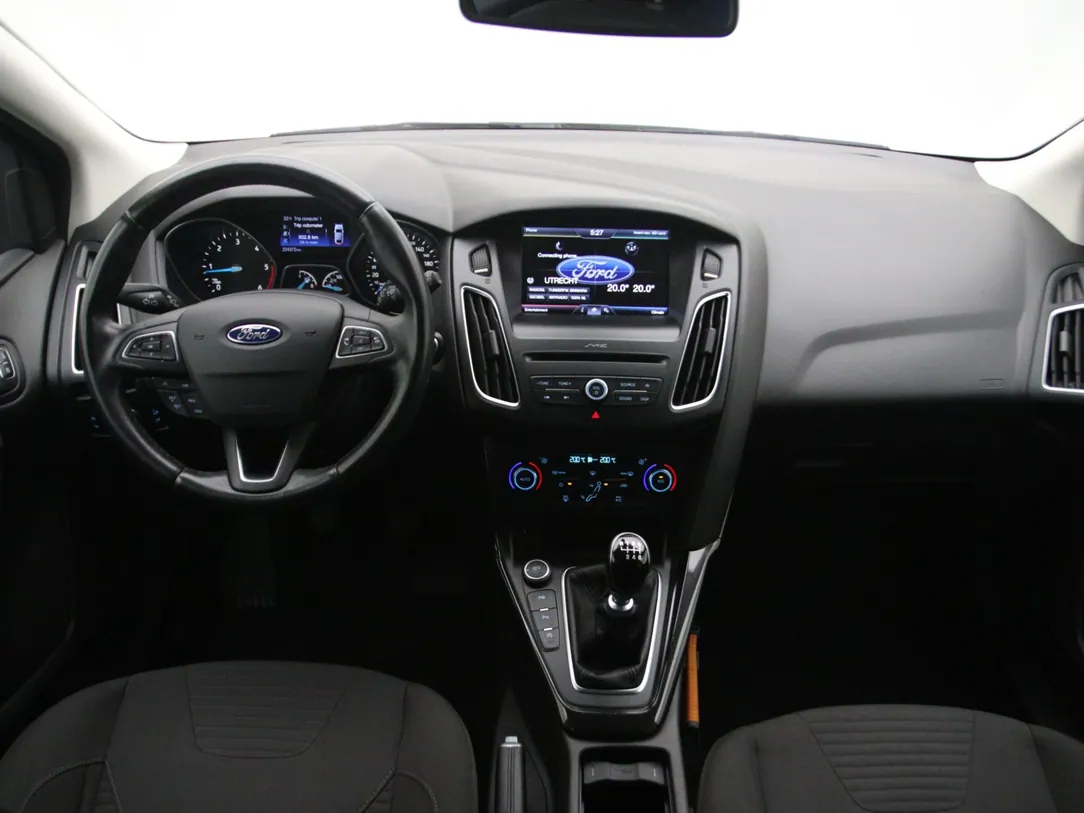 FORD FOCUS Titanium