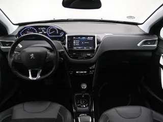 PEUGEOT 2008 Allure
