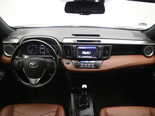TOYOTA RAV 4 Luxury