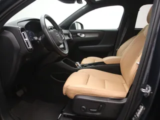 VOLVO XC40 Inscription