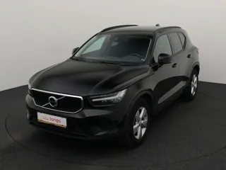VOLVO XC40 Momentum