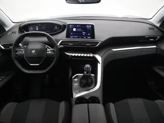 PEUGEOT 3008 Active