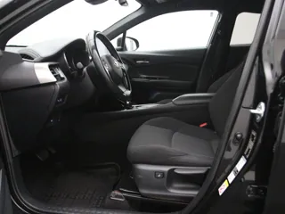 TOYOTA C-HR Dynamic