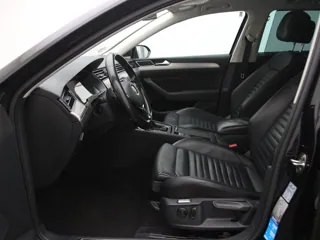 VOLKSWAGEN PASSAT B8 Highline