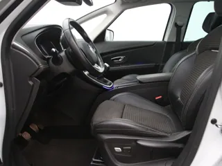 RENAULT SCENIC Bose