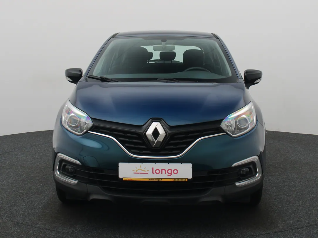 RENAULT CAPTUR Business