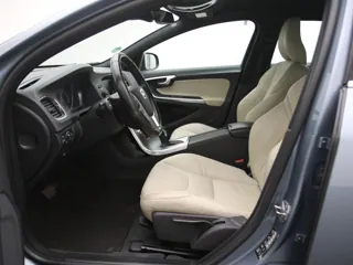 VOLVO V60 Polar+