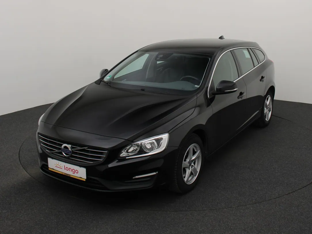 VOLVO V60 Momentum Business