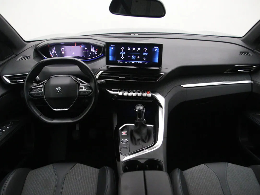 PEUGEOT 3008 Allure Business