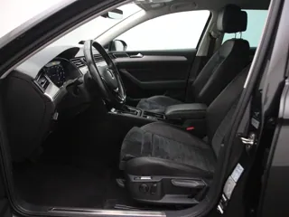 VOLKSWAGEN PASSAT B8 Highline