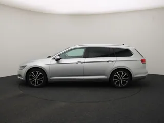 VOLKSWAGEN PASSAT B8 Highline
