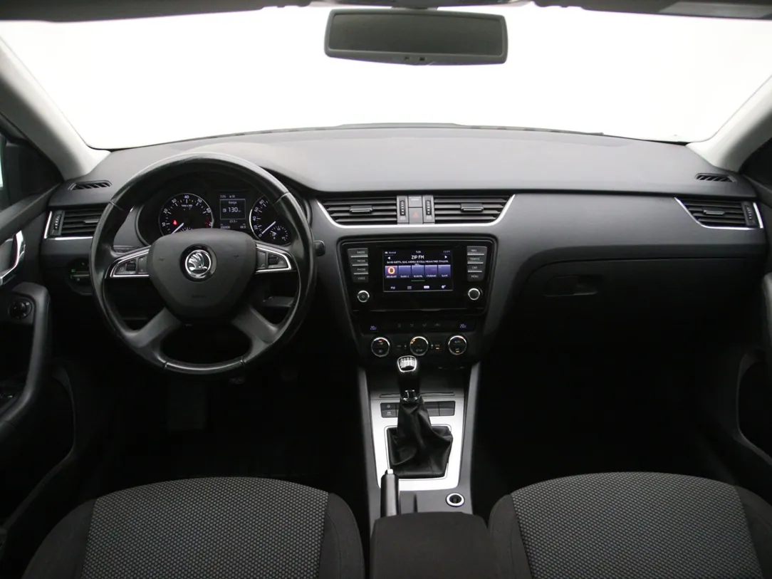 SKODA OCTAVIA Ambition Businessline