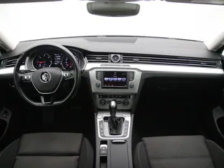 VOLKSWAGEN PASSAT B8 Comfortline