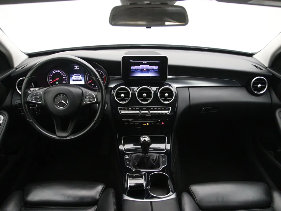 MERCEDES BENZ C220