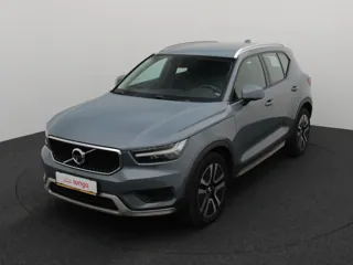 VOLVO XC40 Momentum Pro