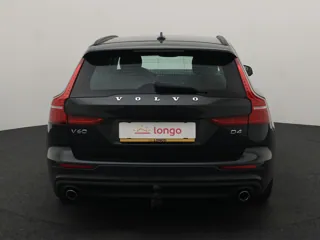 VOLVO V60 Momentum