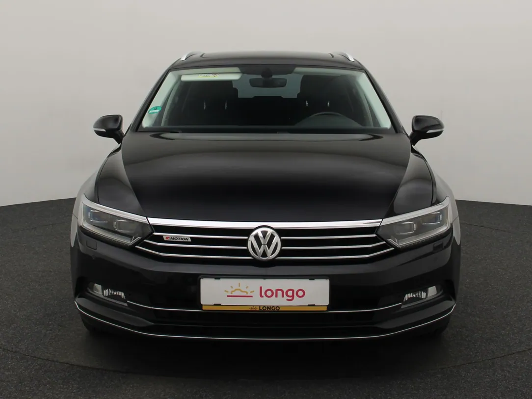VOLKSWAGEN PASSAT B8 Highline