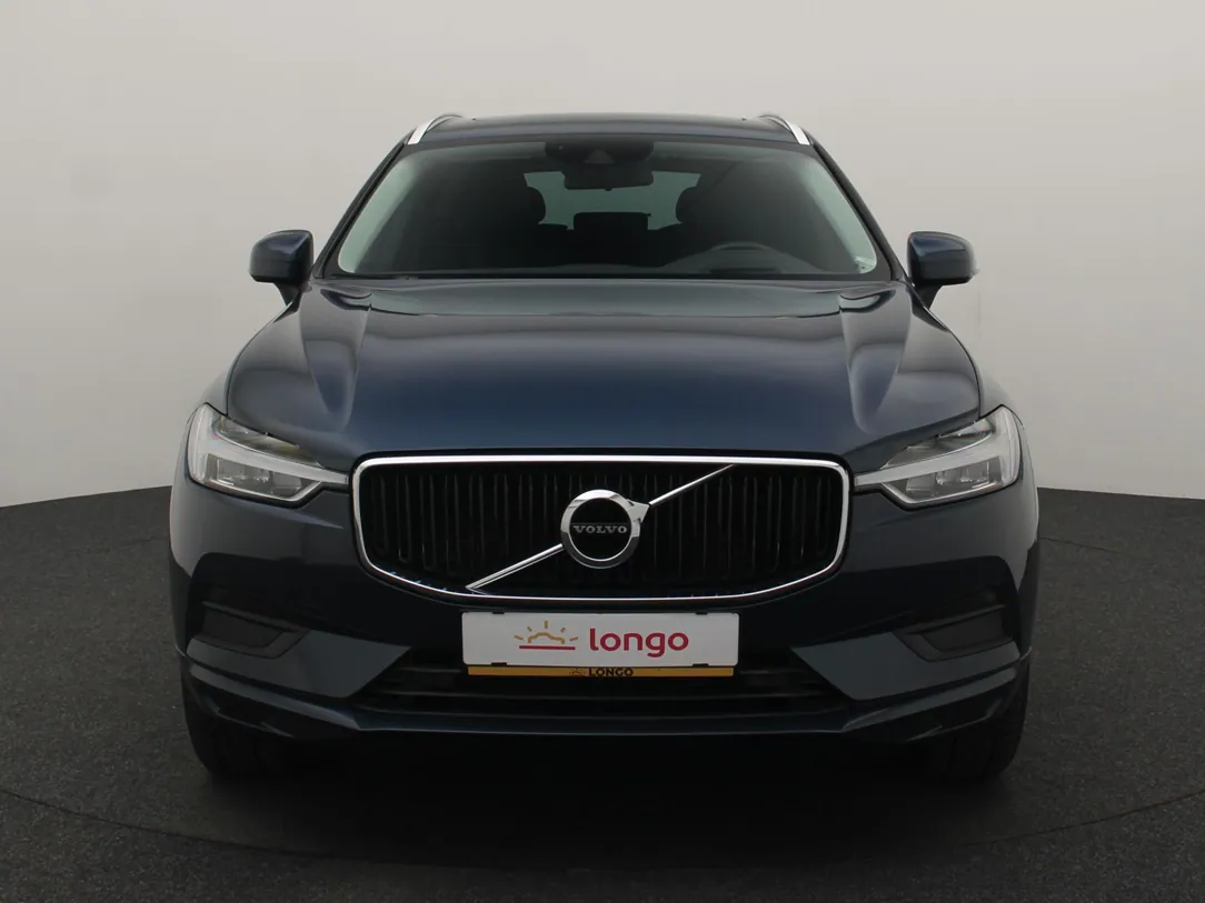 VOLVO XC60 Momentum
