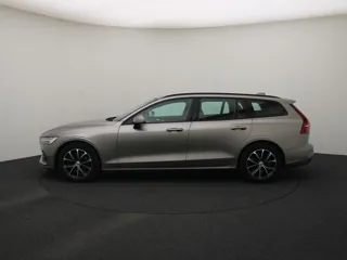 VOLVO V60 MHEV Momentum Advantage
