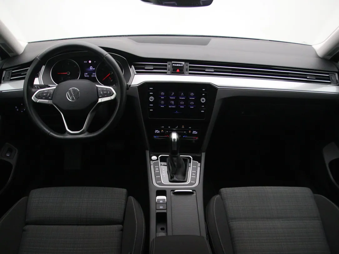 VOLKSWAGEN PASSAT B8 Style Business