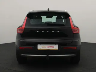 VOLVO XC40 Momentum