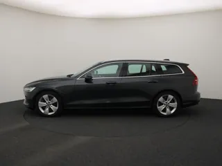 VOLVO V60 Momentum