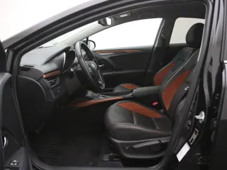 TOYOTA AVENSIS Style Edition