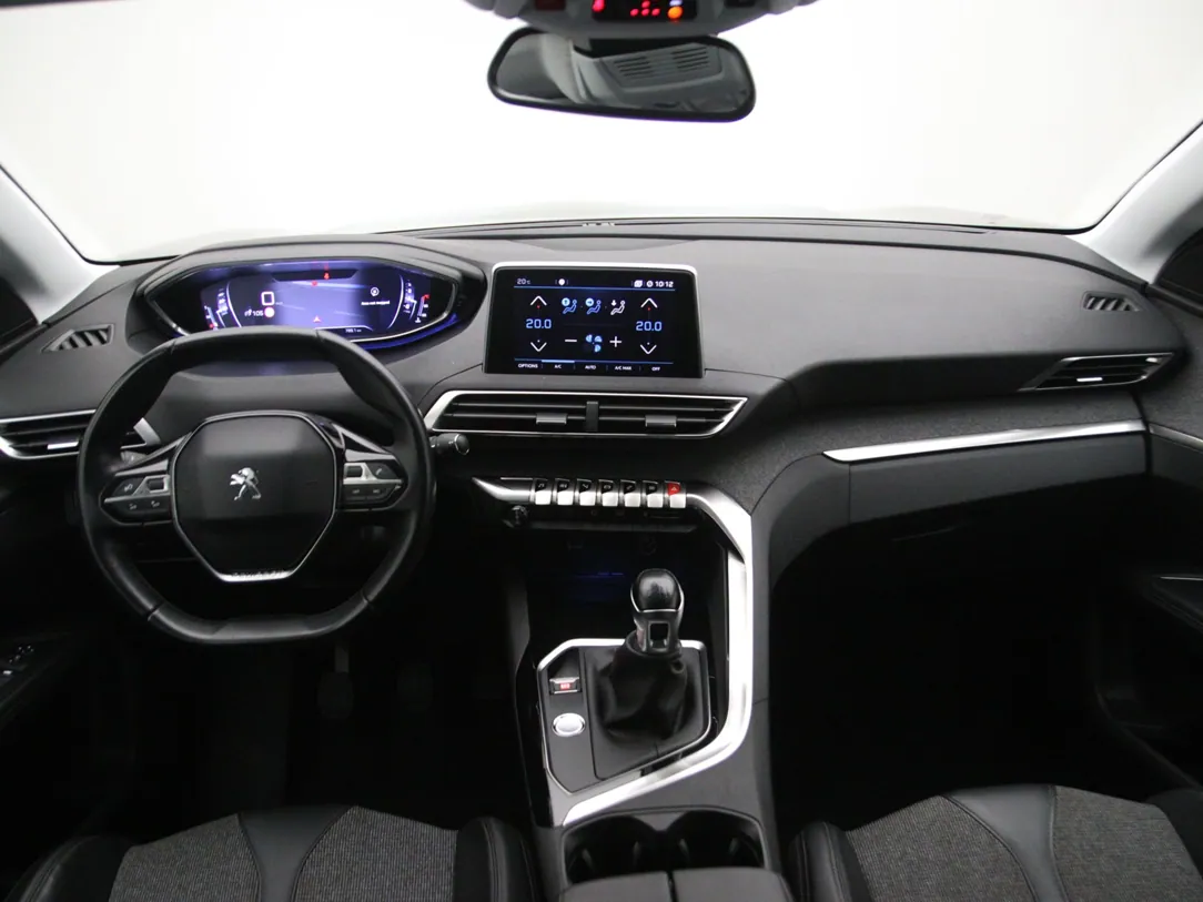 PEUGEOT 5008 Premium
