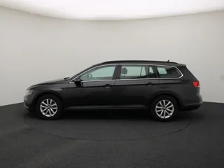 VOLKSWAGEN PASSAT B8 Style