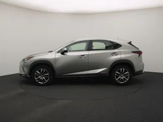 LEXUS NX300H Business Line