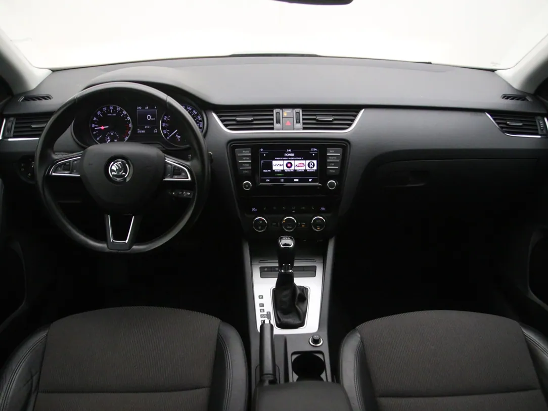 SKODA OCTAVIA Ambition