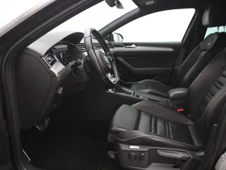 VOLKSWAGEN PASSAT B8 Highline Business R