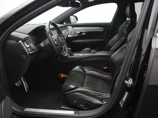 VOLVO V90 R-Design
