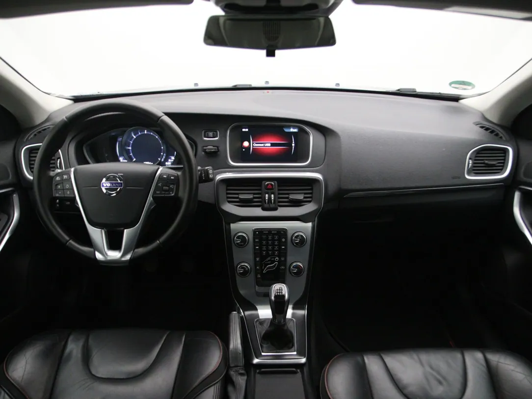 VOLVO V40 Ocean Race Business